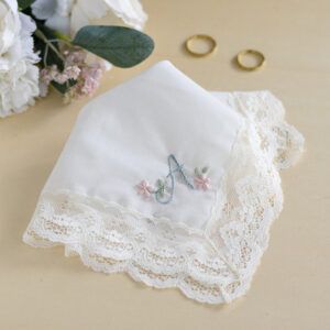 Pañuelo para novia personalizado bordado a mano
