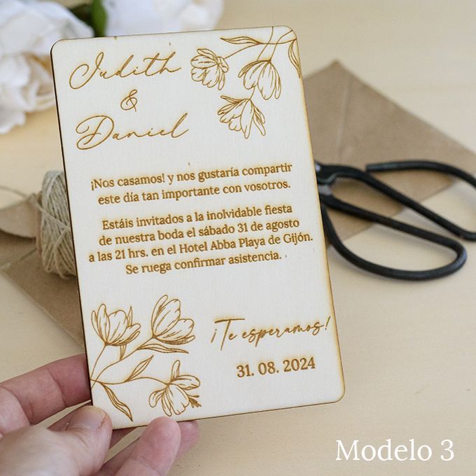 Invitación boda madera