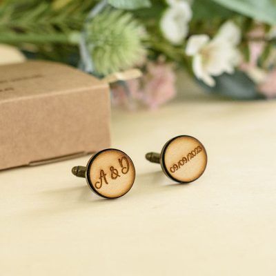 Gemelos de madera personalizados