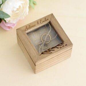 Caja de madera para alianzas de boda